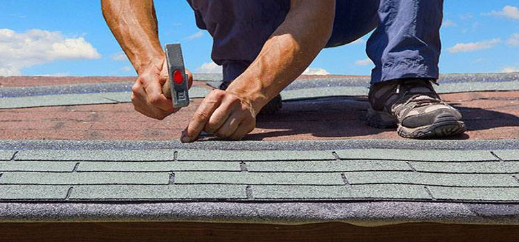 asphalt-shingles-roof-maintenance-Hawthorne